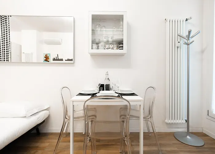 Lägenhet Iside Elegant In The Heart Of