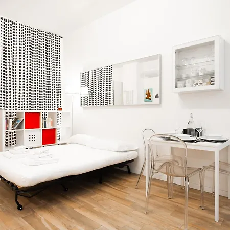 Iside Elegant In The Heart Of Apartmán *