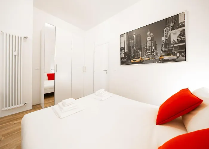 Iside Elegant In The Heart Of *